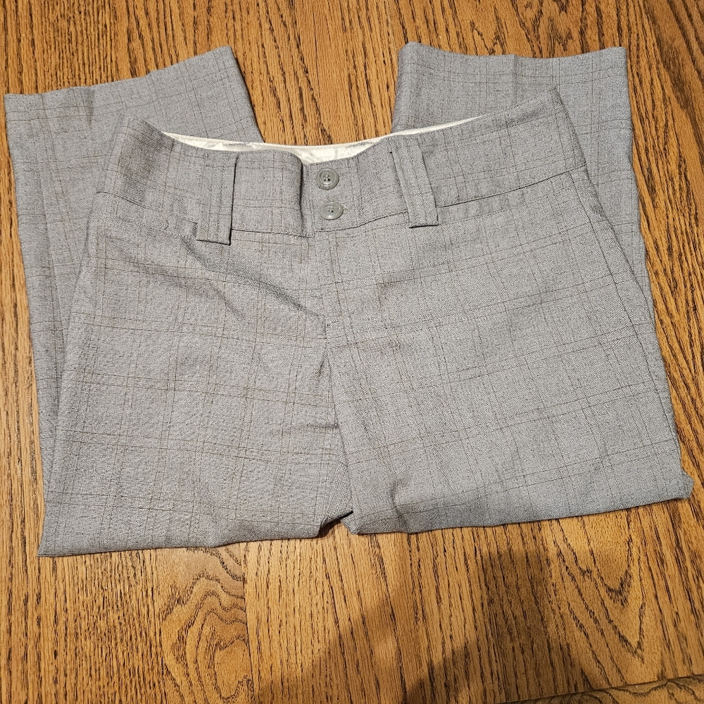 Maurices dress capris Size 1/2